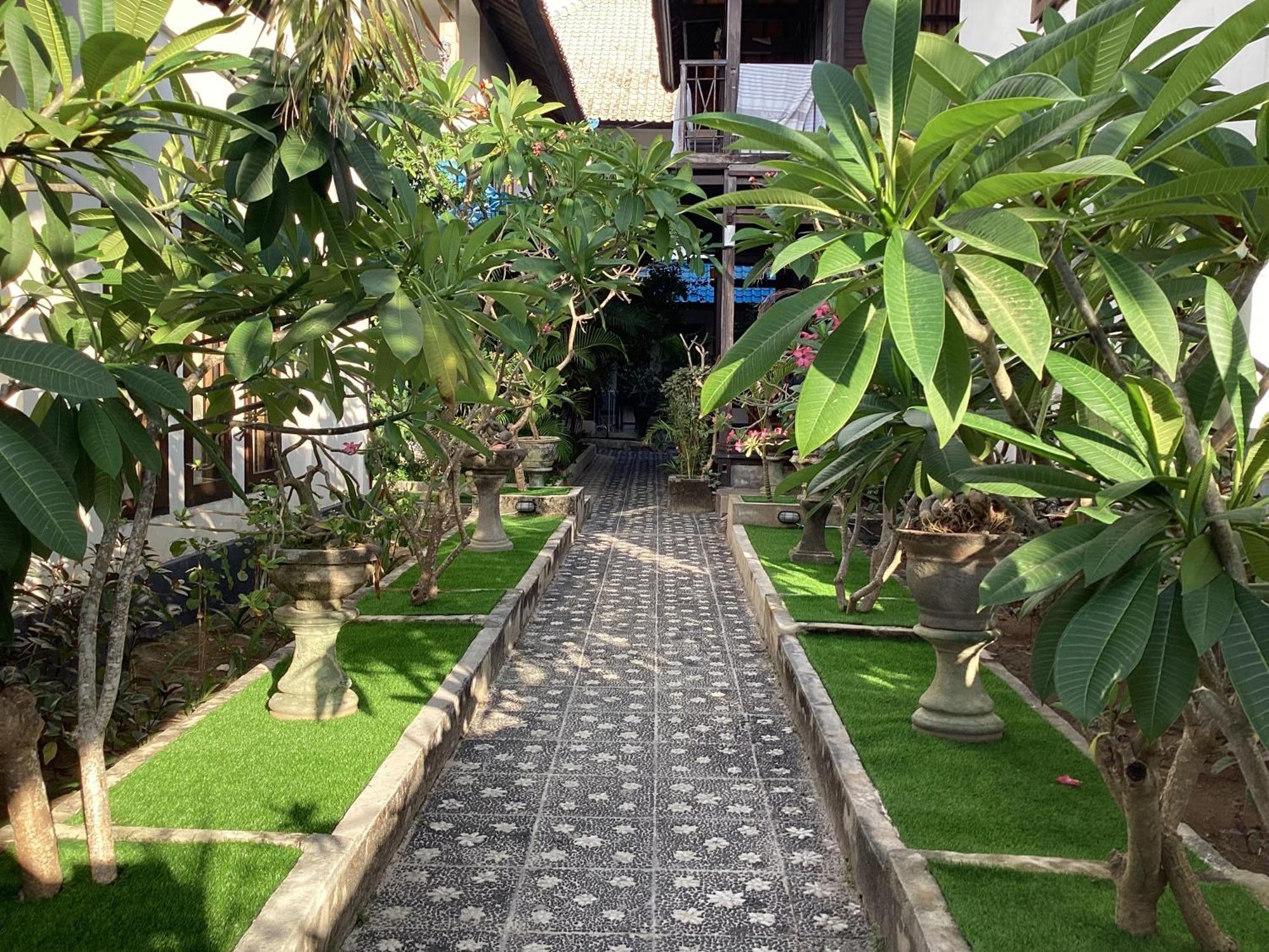 Linda Beach Hotel Nusa Lembongan Zewnętrze zdjęcie